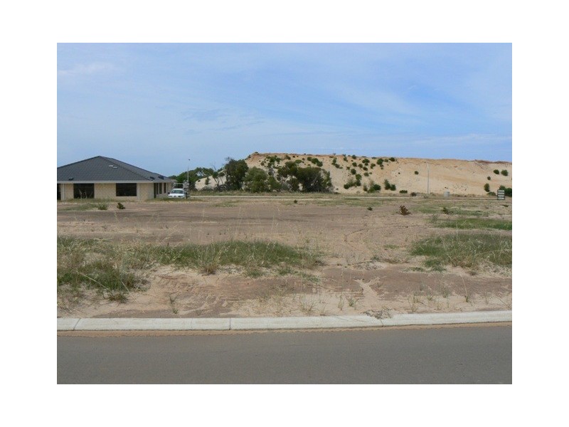 10 Periwinkle Street, Drummond Cove WA 6532