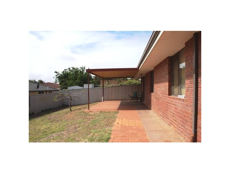 B/14 Baldwin Place, Rangeway WA 6530