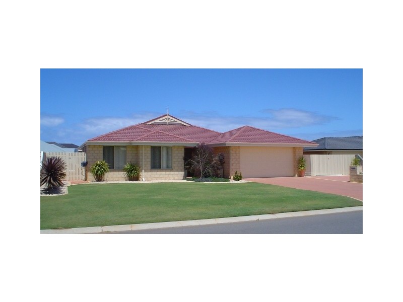 3 Brittania Parade, Wandina WA 6530