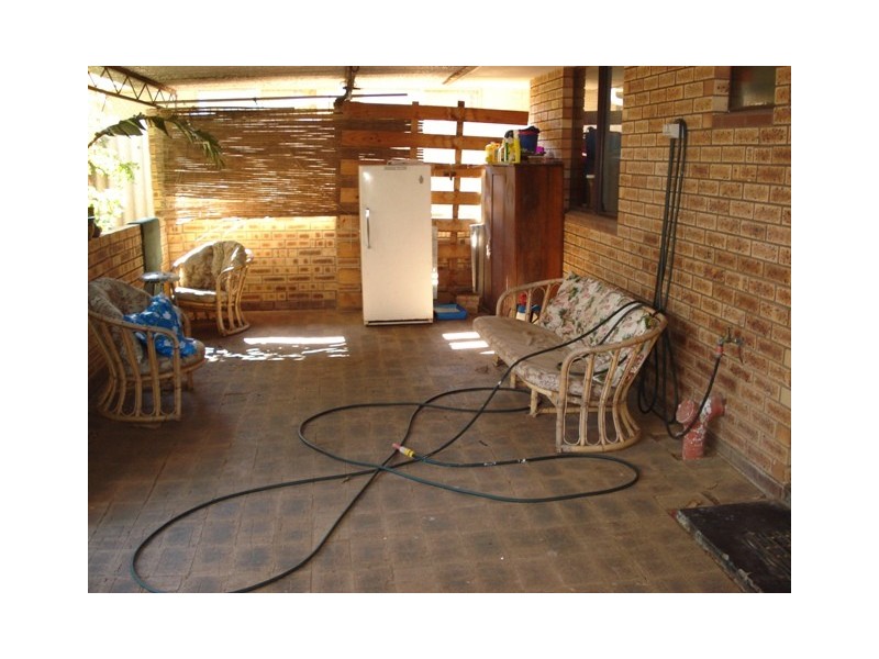 8 Tuart Street, Rangeway WA 6530