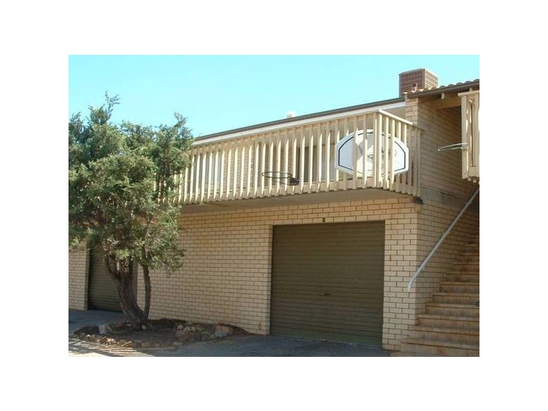 3/8 Eric Street, Geraldton WA 6530