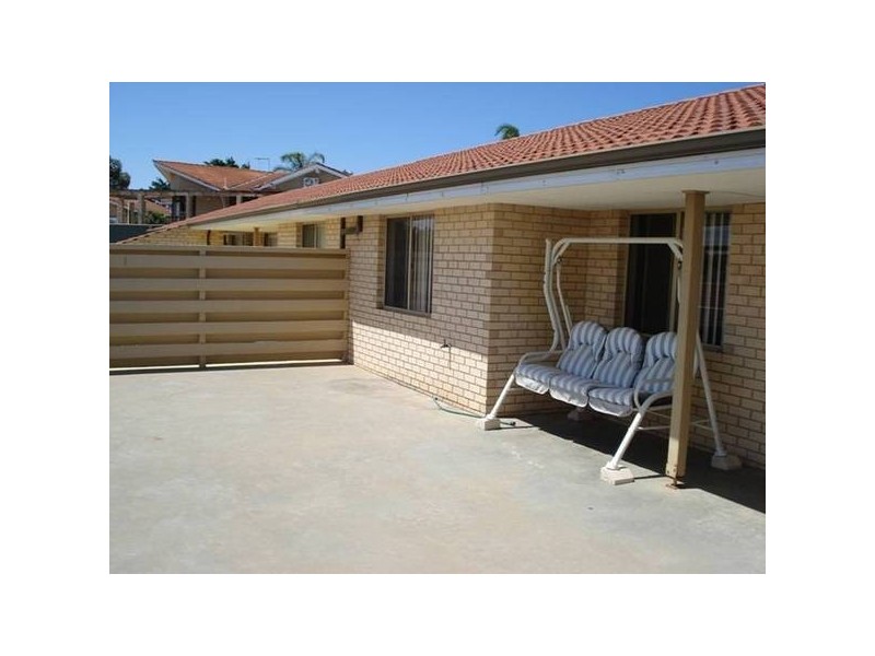 3/8 Eric Street, Geraldton WA 6530