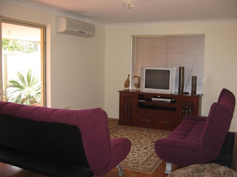 1/24 Charles Street, Bluff Point WA 6530