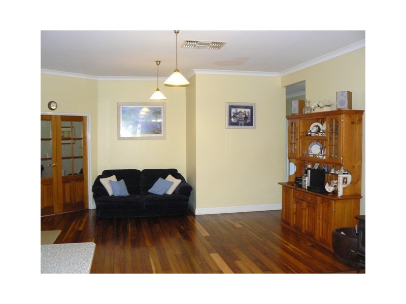 8 Quayside Vista, Drummond Cove WA 6532