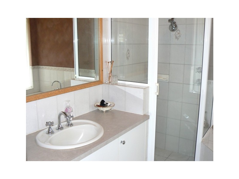 8 Quayside Vista, Drummond Cove WA 6532