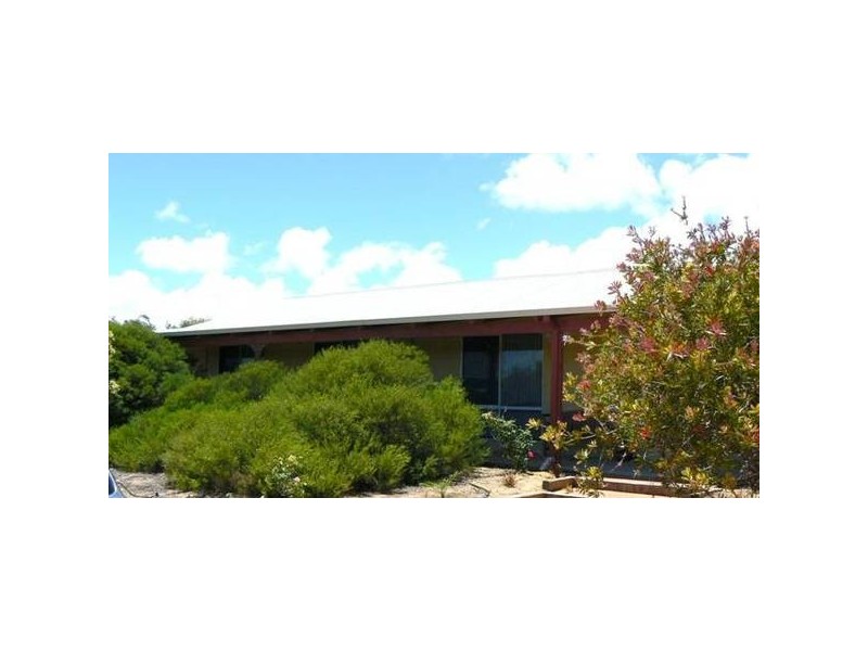 52 Eakins Crescent, Wandina WA 6530