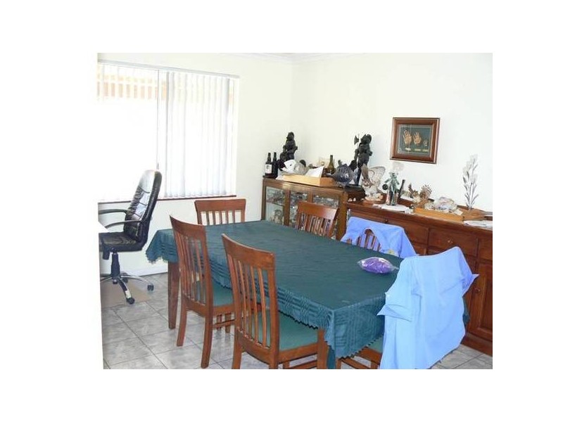 52 Eakins Crescent, Wandina WA 6530