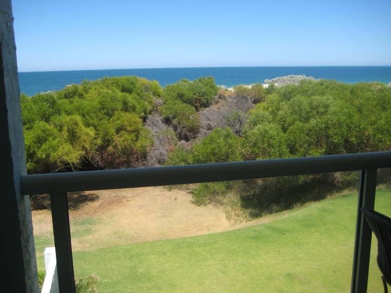 1/64 Glendinning road, Tarcoola Beach WA 6530