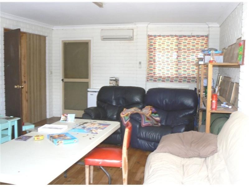 363 Edward Road, Meru WA 6530