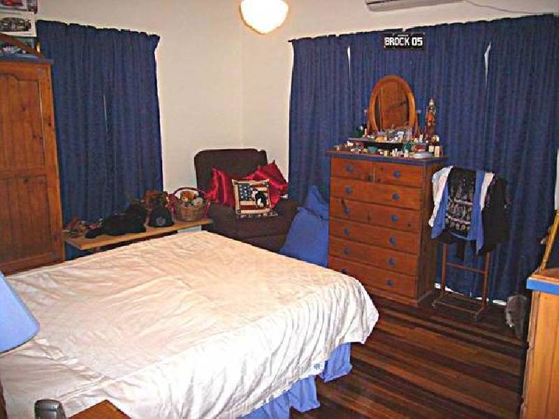 15 Mountain Street, Mount Gravatt QLD 4122