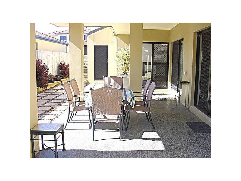 Lily Circuit, Kuraby QLD 4112