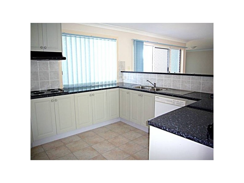 Billabong Place, Parkinson QLD 4115