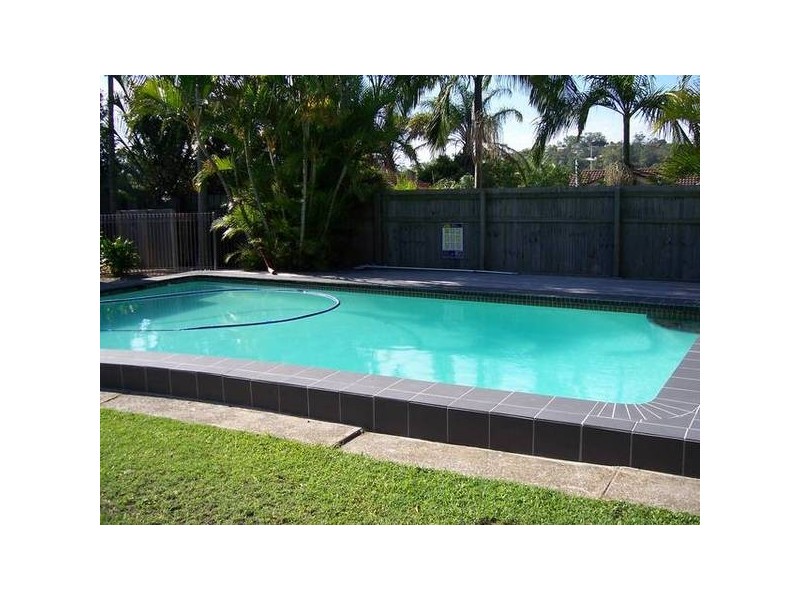 4 Oxley Court, Springwood QLD 4127