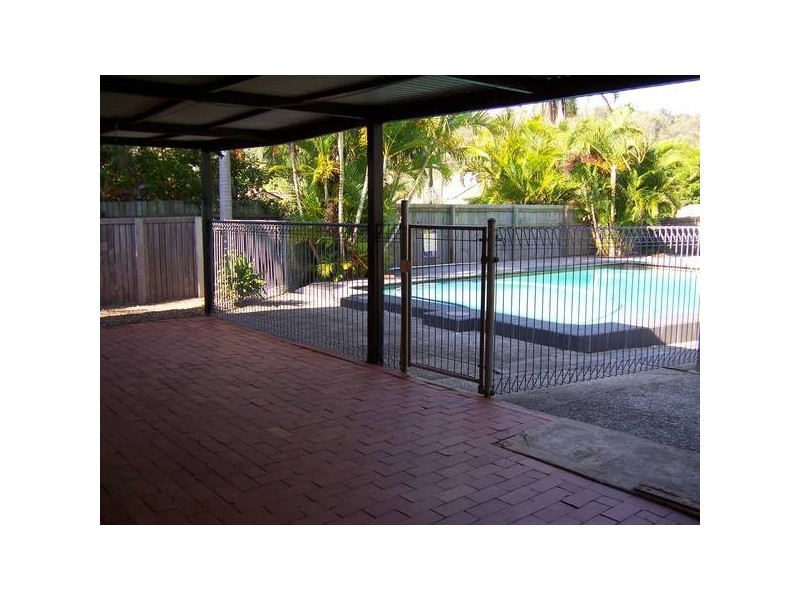 4 Oxley Court, Springwood QLD 4127