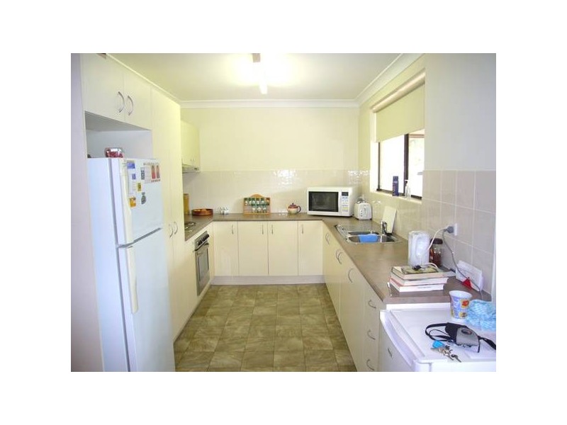 10 Clarinda Avenue, Springwood QLD 4127