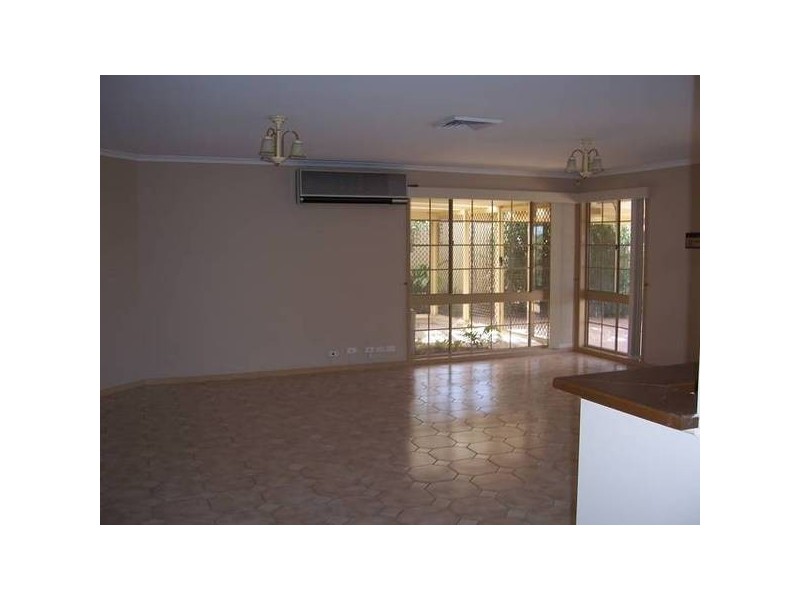 16 Kurru Street, Eight Mile Plains QLD 4113