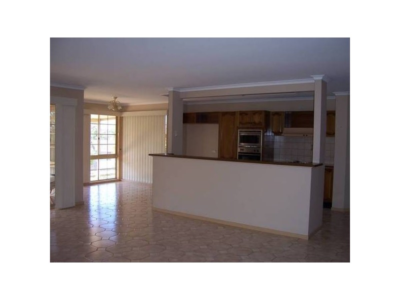 16 Kurru Street, Eight Mile Plains QLD 4113