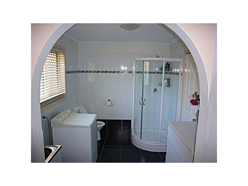 44 Veronica Avenue, Daisy Hill QLD 4127