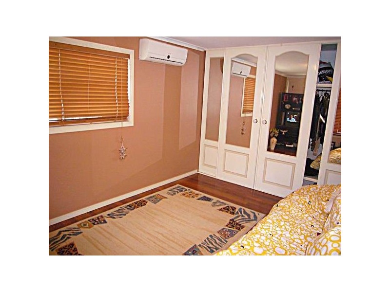 44 Veronica Avenue, Daisy Hill QLD 4127