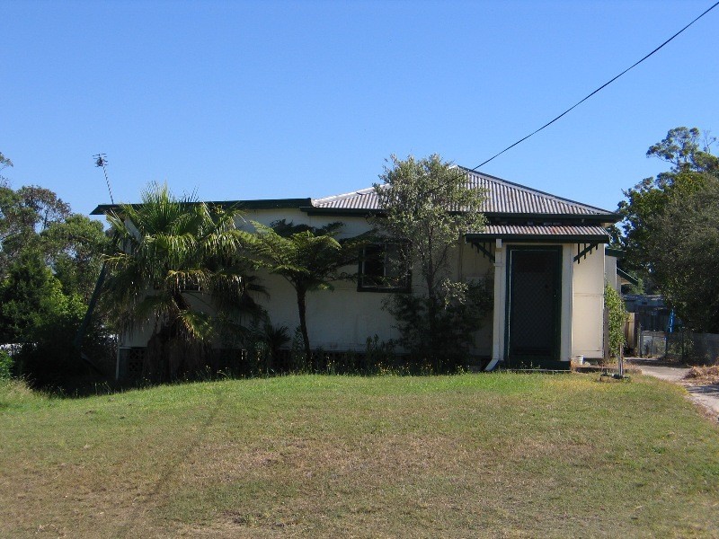 15 Renown Avenue, Shoalhaven Heads NSW 2535