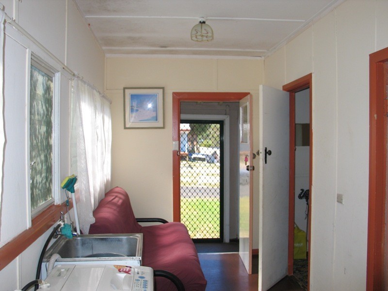 15 Renown Avenue, Shoalhaven Heads NSW 2535