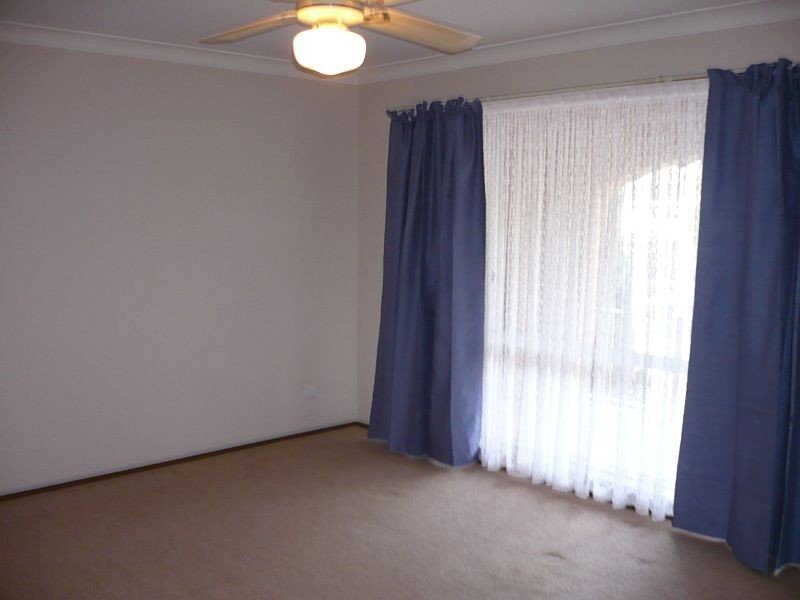 10 Oval Drive, Shoalhaven Heads NSW 2535
