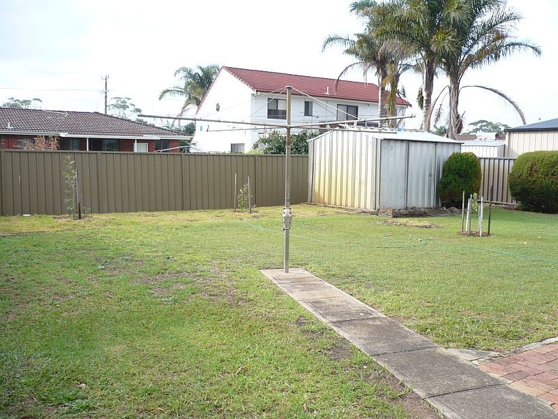 10 Oval Drive, Shoalhaven Heads NSW 2535