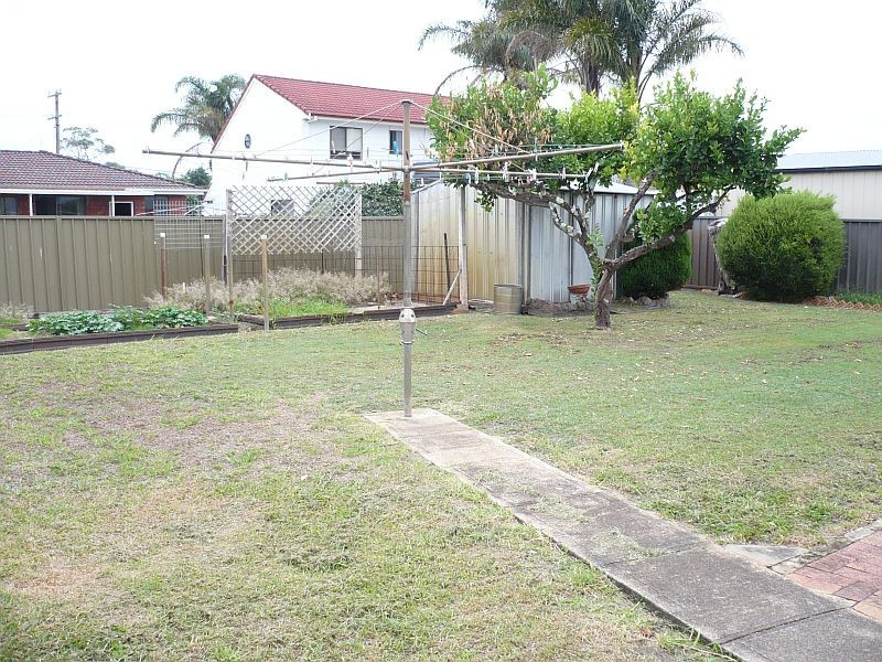 10 Oval Drive, Shoalhaven Heads NSW 2535