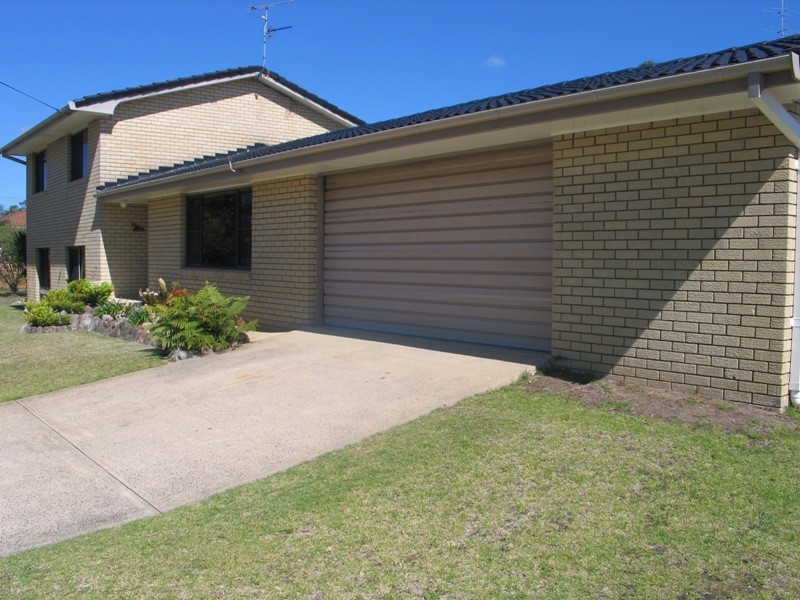 81 Scott Street, Shoalhaven Heads NSW 2535