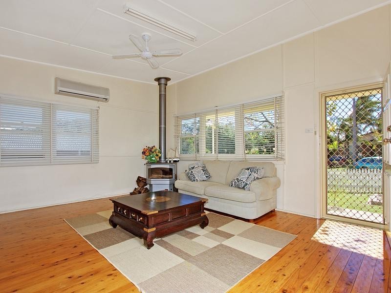 6 Ravenscliffe Road, Shoalhaven Heads NSW 2535