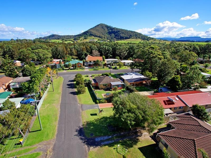 6 Ravenscliffe Road, Shoalhaven Heads NSW 2535