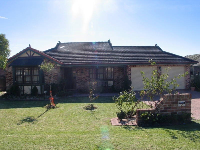 6 Mountain Ash Place, Worrigee NSW 2540