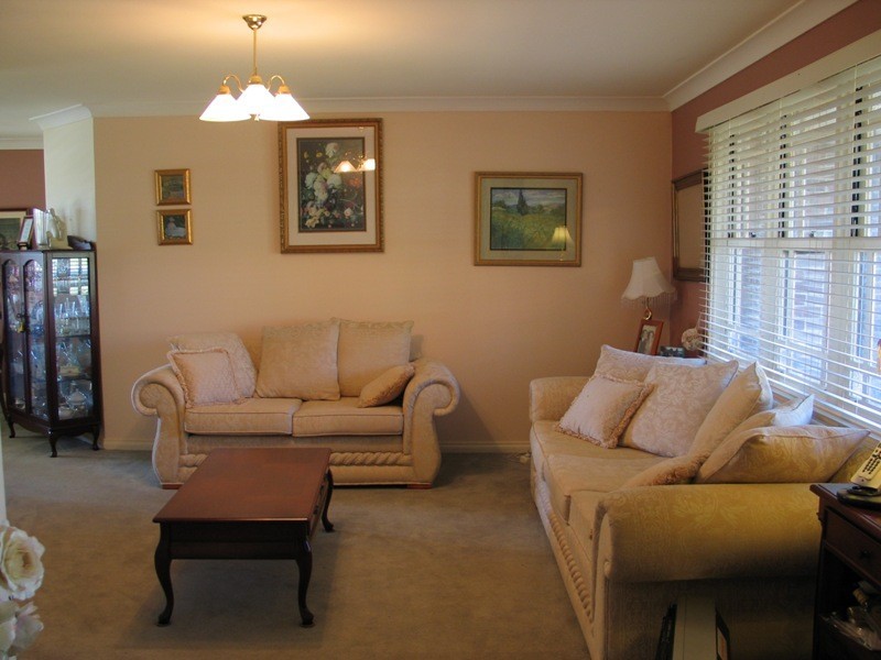 6 Mountain Ash Place, Worrigee NSW 2540