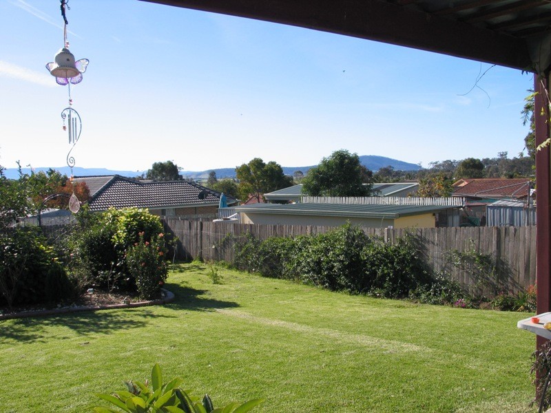 6 Mountain Ash Place, Worrigee NSW 2540