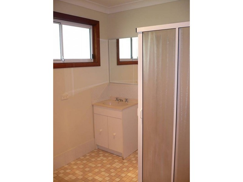 4 Celia Place, Shoalhaven Heads NSW 2535