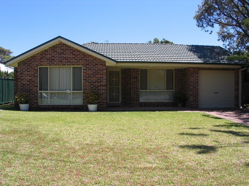 38 McIntosh Street, Shoalhaven Heads NSW 2535