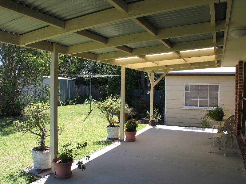 38 McIntosh Street, Shoalhaven Heads NSW 2535