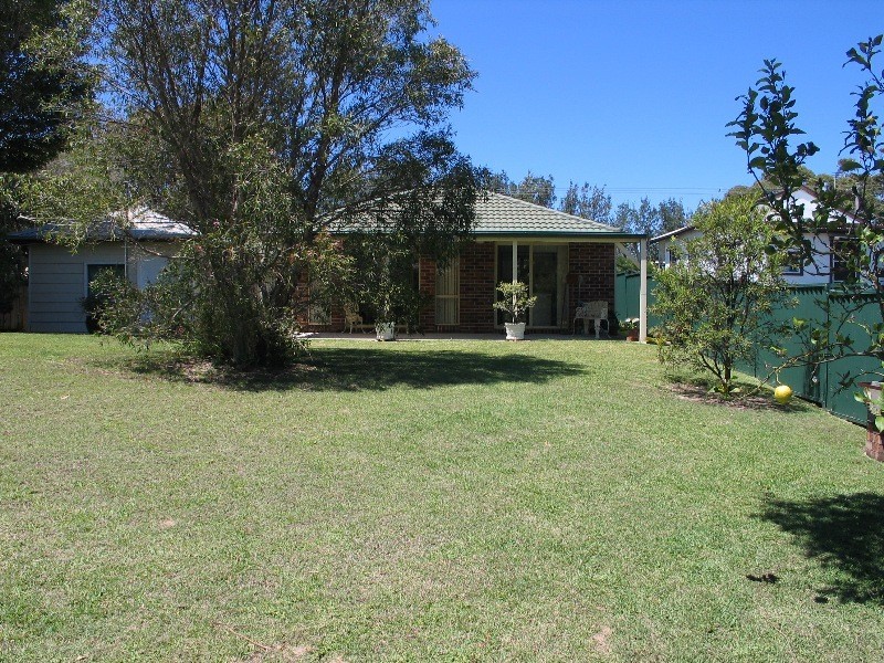 38 McIntosh Street, Shoalhaven Heads NSW 2535