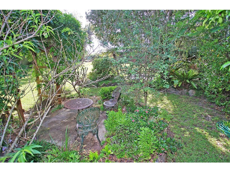 17 Mathews Street, Shoalhaven Heads NSW 2535