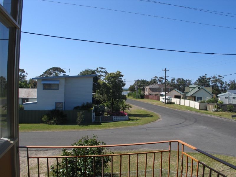 35 Renown Avenue, Shoalhaven Heads NSW 2535
