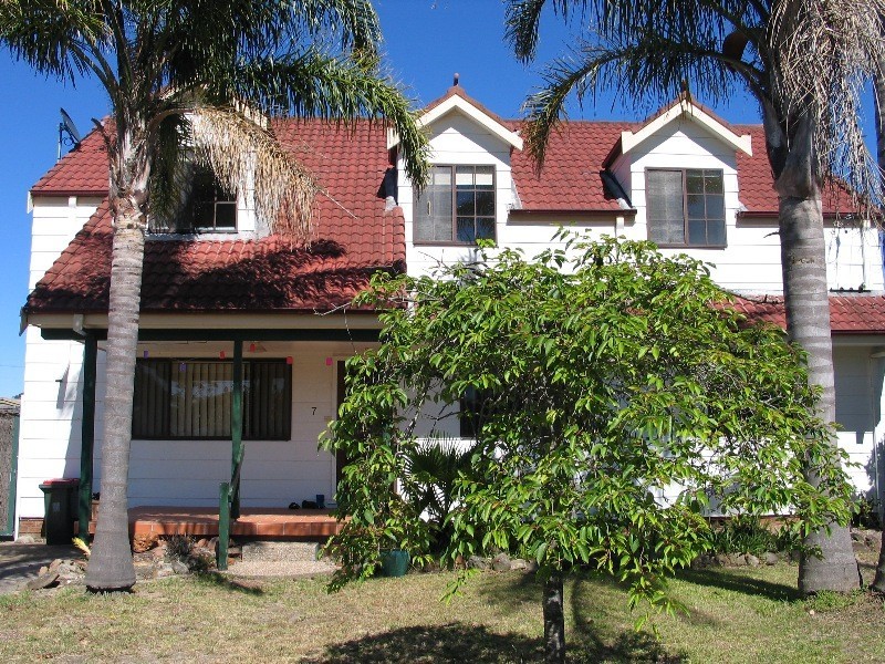 7 Shackleton St, Shoalhaven Heads NSW 2535