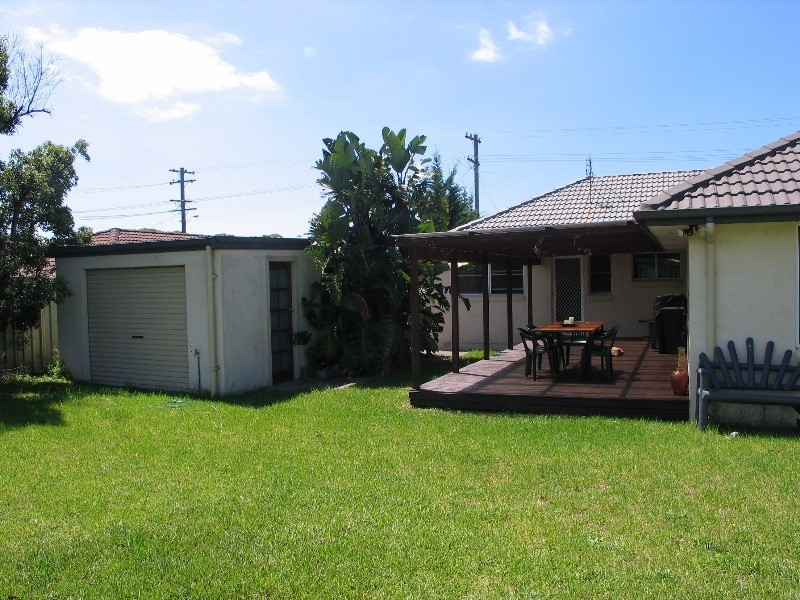 21 Amundsen Avenue, Shoalhaven Heads NSW 2535