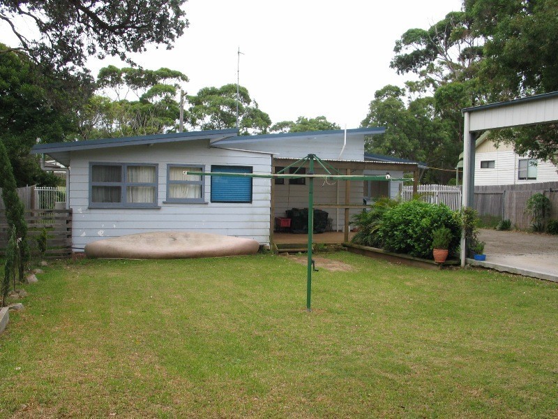 2 David Berry Street, Shoalhaven Heads NSW 2535