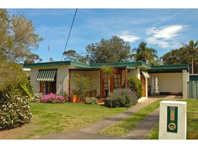 25 Aspinall Street, Shoalhaven Heads NSW 2535