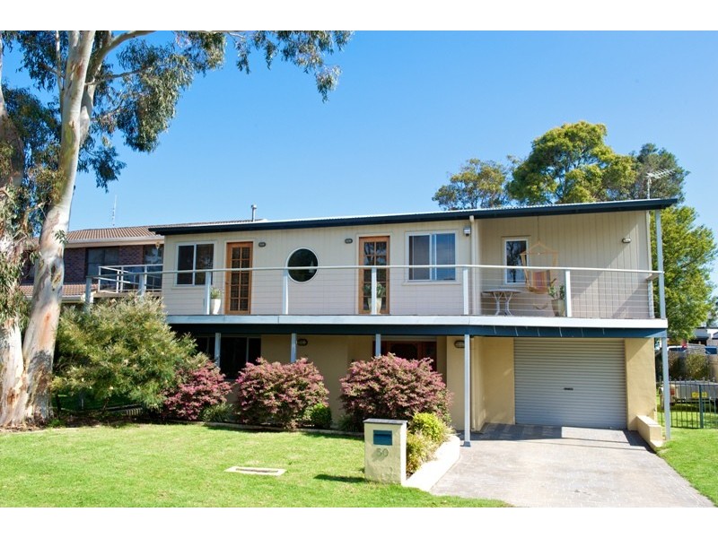 50 Ravenscliffe Road, Shoalhaven Heads NSW 2535