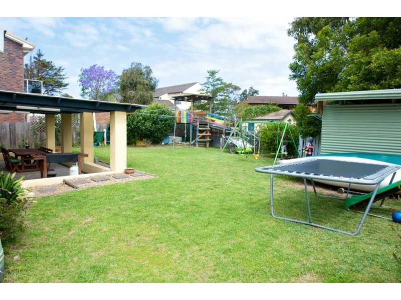 50 Ravenscliffe Road, Shoalhaven Heads NSW 2535