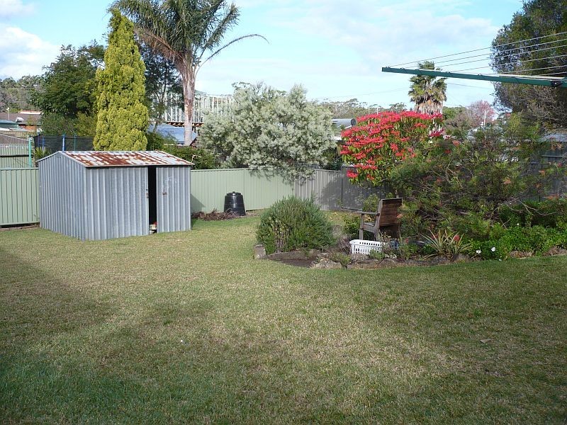 14 Lovegrove Street, Shoalhaven Heads NSW 2535