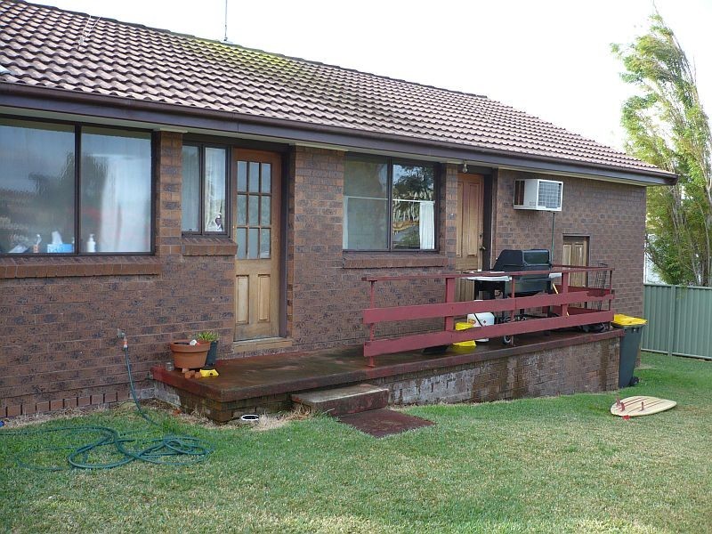 14 Lovegrove Street, Shoalhaven Heads NSW 2535