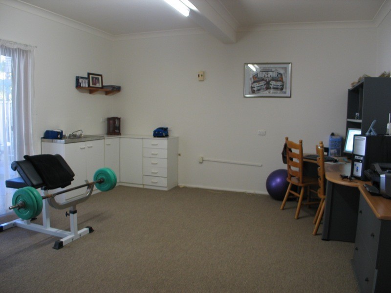 77 Jerry Bailey Road, Shoalhaven Heads NSW 2535