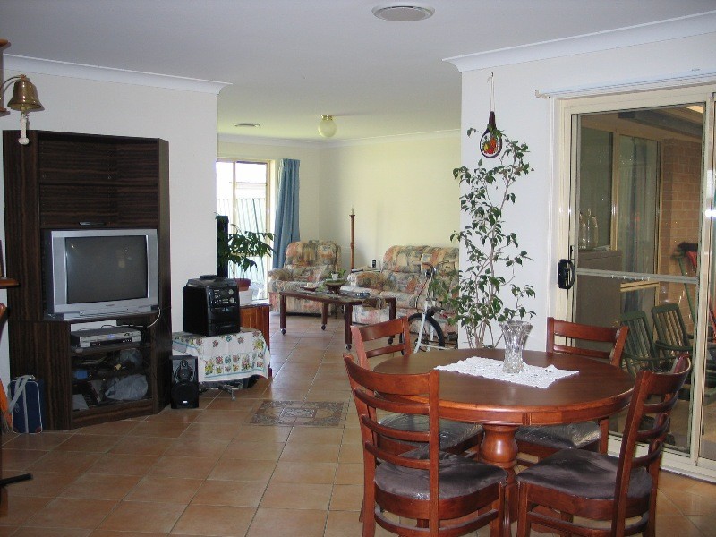 24 Renown Avenue, Shoalhaven Heads NSW 2535